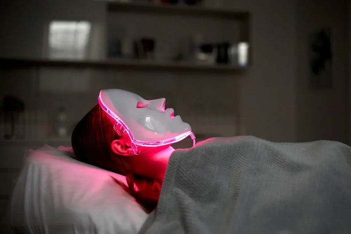 8 Red Light Therapy Benefits Backed by Scientific Research